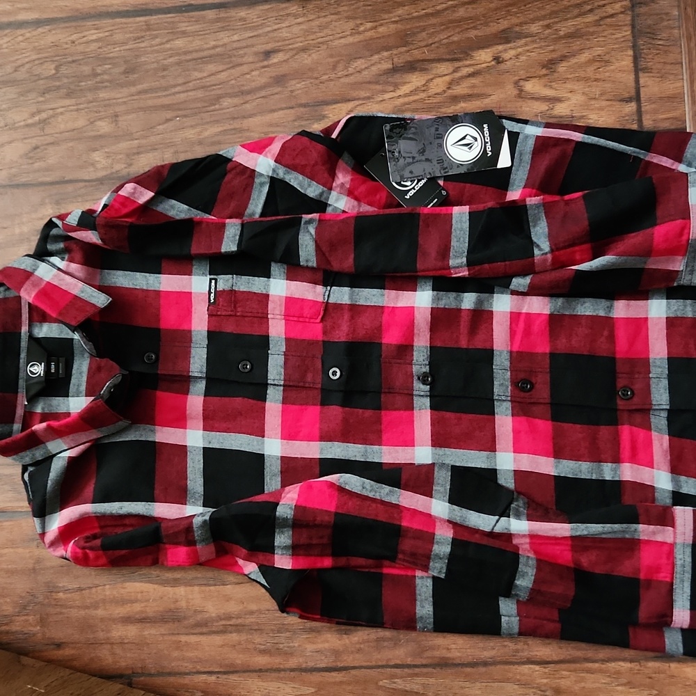 NWT mens Volcom flannel